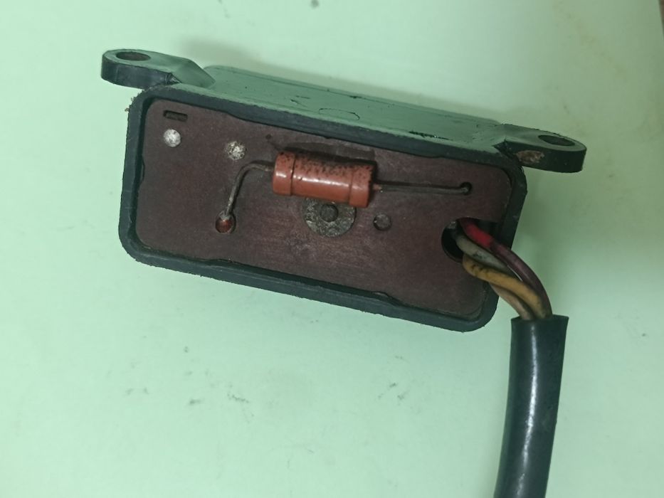 Реле стеклоочистителя на Жигули классику