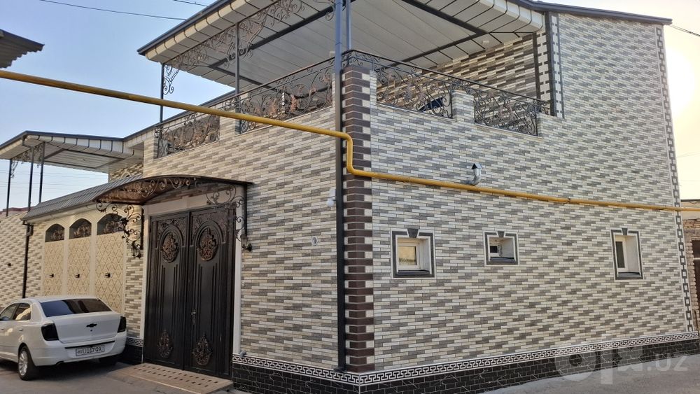 Продаётся  Котедж 2 соток  Карзинка  1