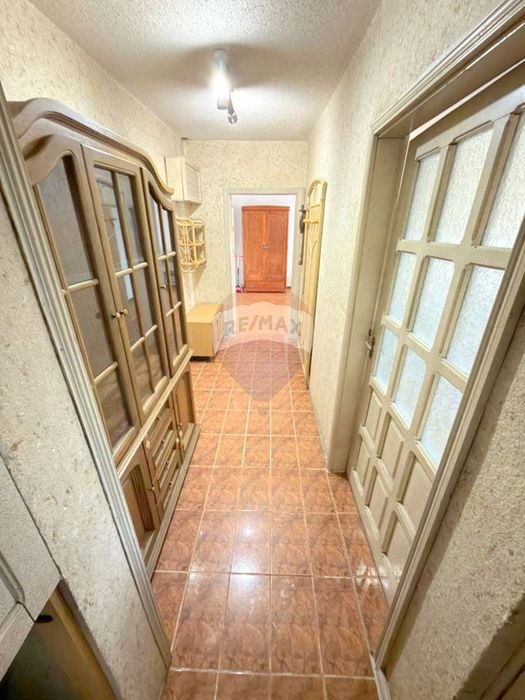 Продава се Двустаен апартамент в Варна, Левски - 77 кв.м за 1057 €/кв.м - Снимка #8