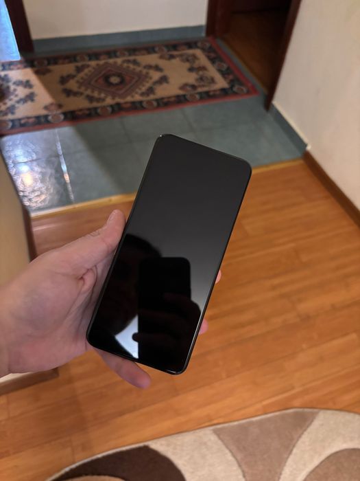 Telefon de vânzare