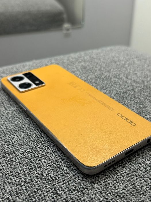 Oppo Reno 7 телефон