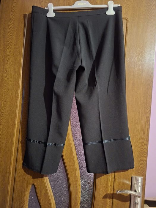 Vând Pantaloni Damă 3/4  Mărimea 48