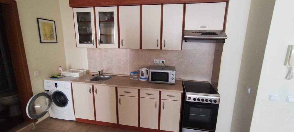 Дава се под наем Двустаен апартамент в Свети Влас - 76 кв.м за 180 € - Снимка #4