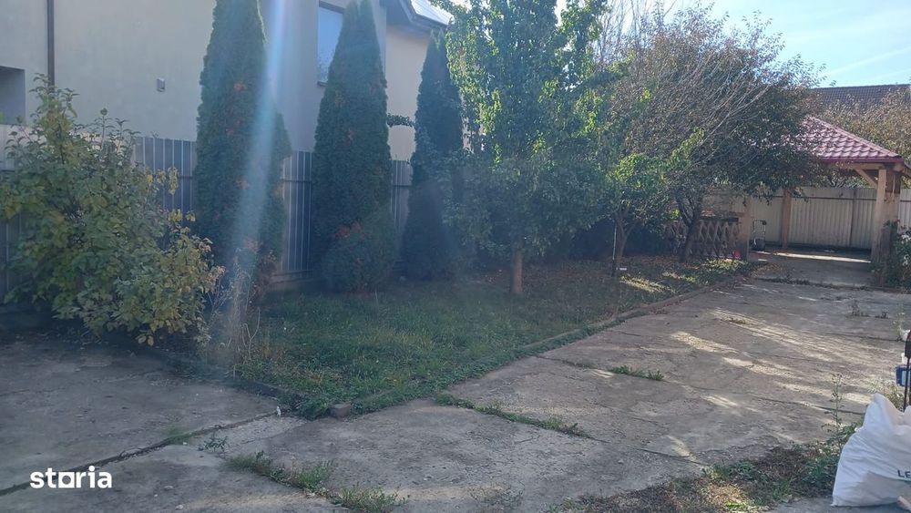 Casa constructie 2012 pe P+E+pod in Sanpetru, 5 camere, teren 650 mp
