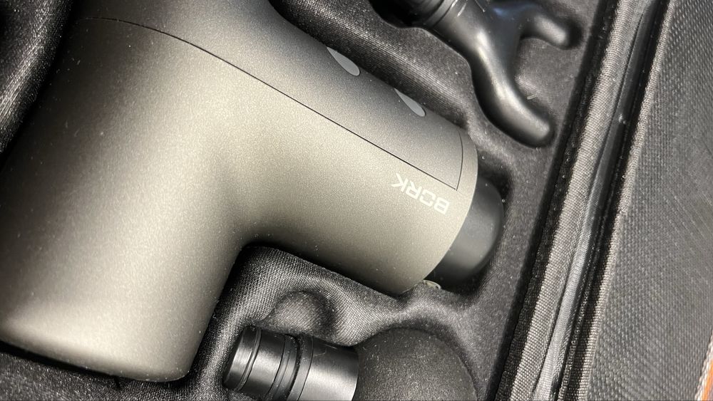 Спортивный массажер Bork