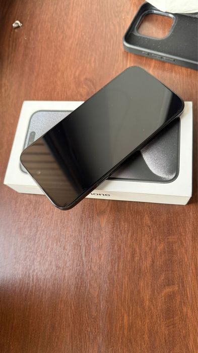 Продается айфон 15 про