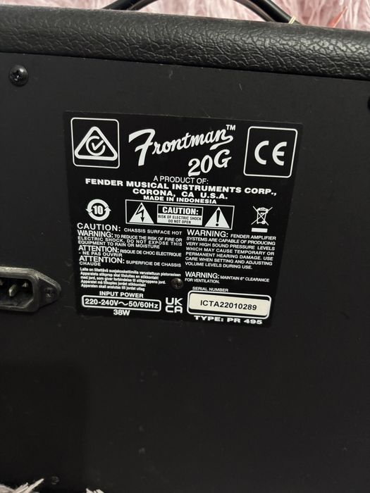 Электрогитара fender