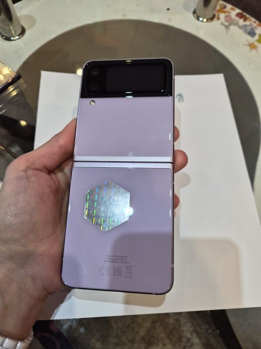Samsung z flip 3 лилав