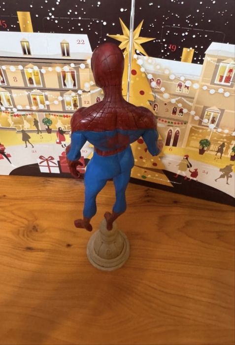 Diamond Marvel Gallery - The Amazing Spider-Man