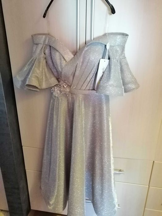 Rochie eleganta cu sclipici