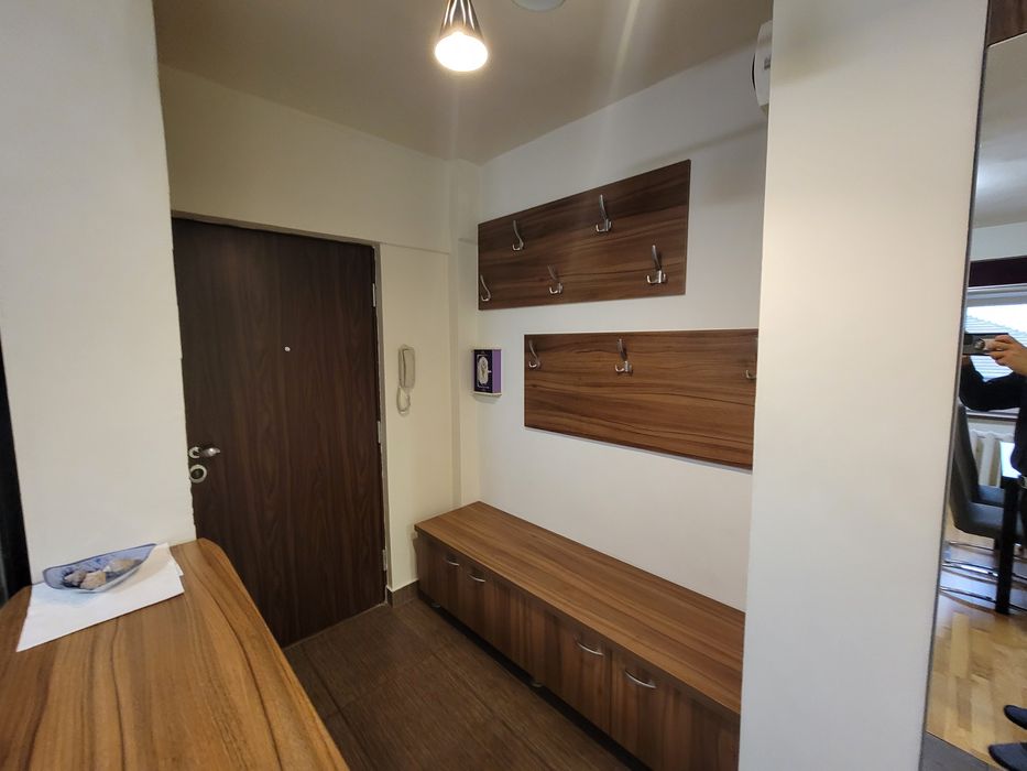 Proprietar - vand apartament 4 camere in Rogerius