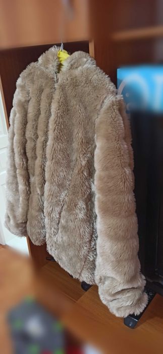 Geacă pufoasă blană artificială (călduroasă) Made in Italy