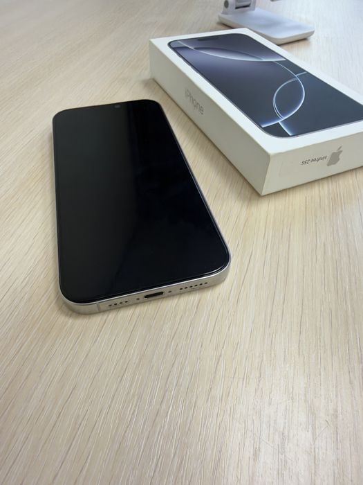 Phone 16 Pro max 256 Гб , 95%