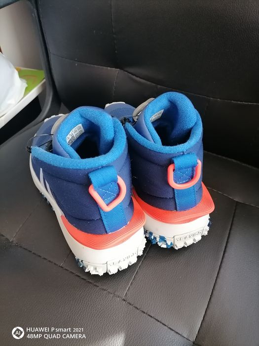 Адидас детски маратонки 33номер