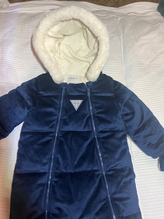 Combinezon guess pentru 12 luni.