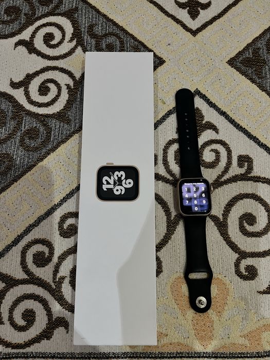 Apple watch SE 40mm Gold