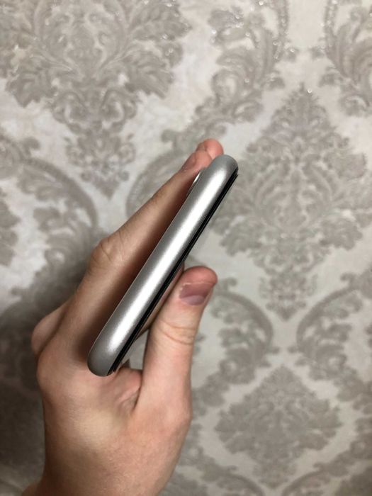 Телефон iphone Xr 64gb White