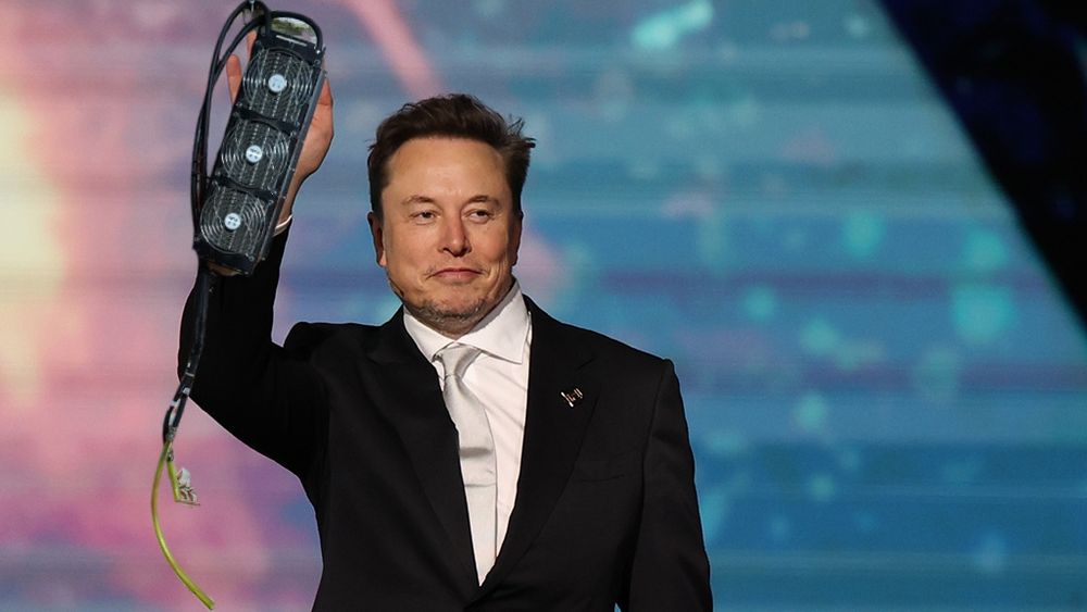 Радиатор водяного охлаждения на комьпьютер.