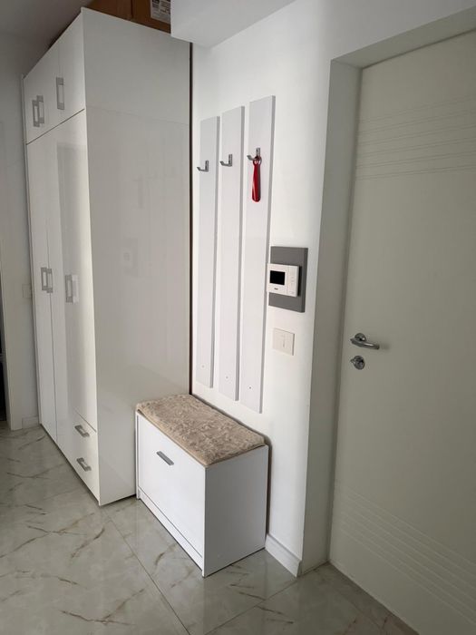 Dau in chirie apartament doua camere