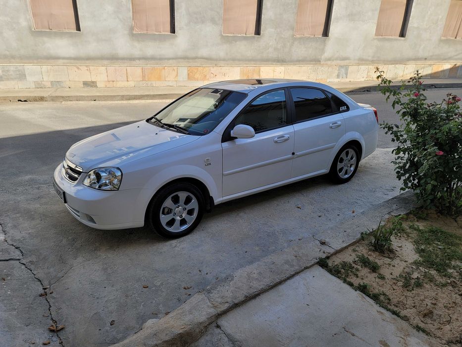 Chevrolet lacetti 2011 LTZ 1.8