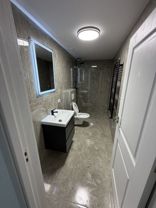 Vand apartament de 55mp2 si 57mp2  /Loc de parcare inclus / Bloc nou / Suceava /Predat la cheie