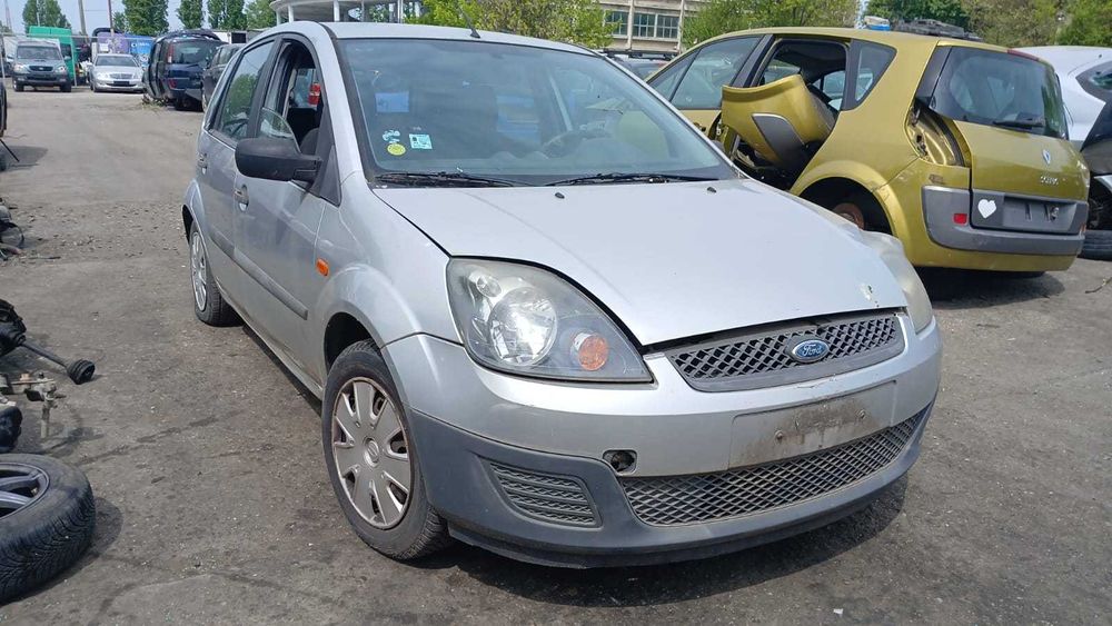 Dezmembrez Ford Fiesta 1.3 Benzina DIN 2007 - FUJA