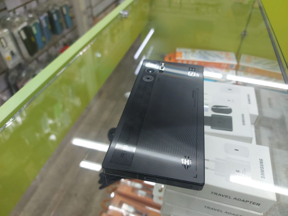 Red magic 9 pro 12/256 вариант обмена