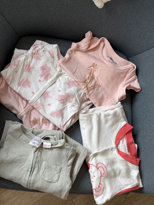 Лот бебешки дрехи за момиче 74 см mayoral hm