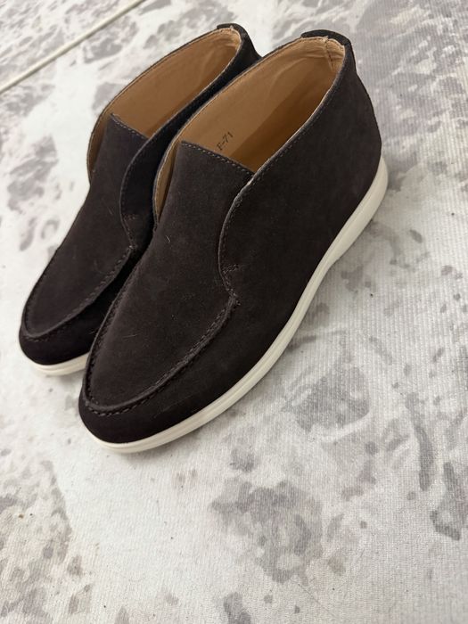 Продам лоферы надеты один раз.