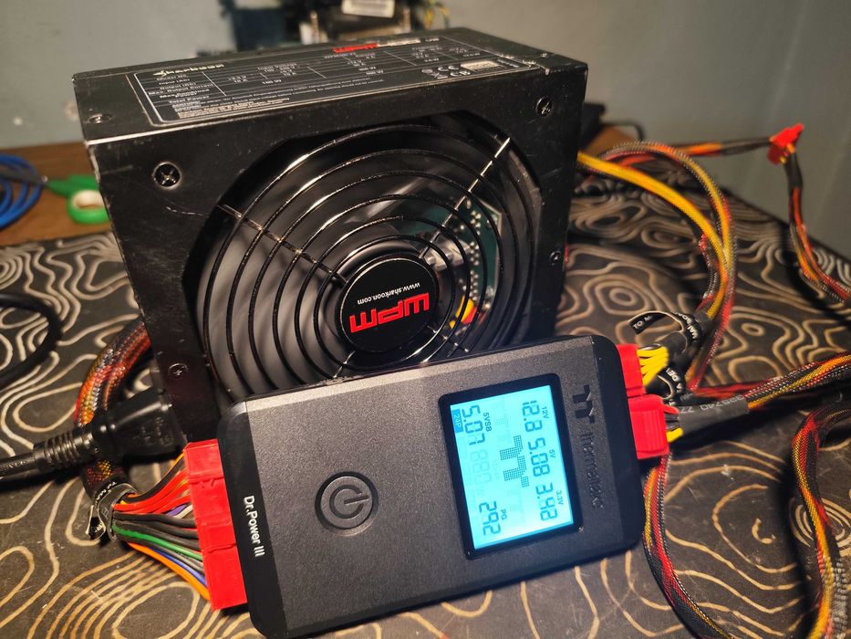 Sursa PC Sharkoon WPM400 V2 400W Semi-Modulara
