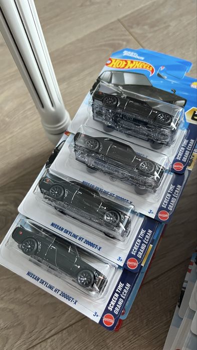 Hot wheels skyline ferrari audi buick bmw porsche mustang TH