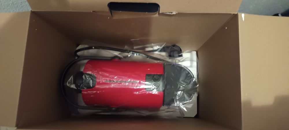 Aparat cafea cu pastile Nespresso inisia nou