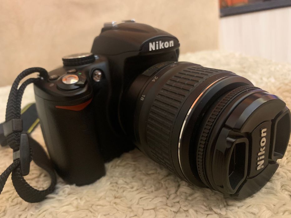 Фотоапарат Nikon D5000