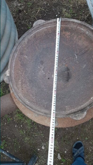 Продам чугунный казан и ошақ 20 л.