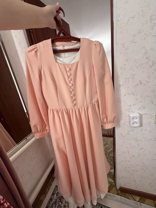 Продам платье, бу очень красивые