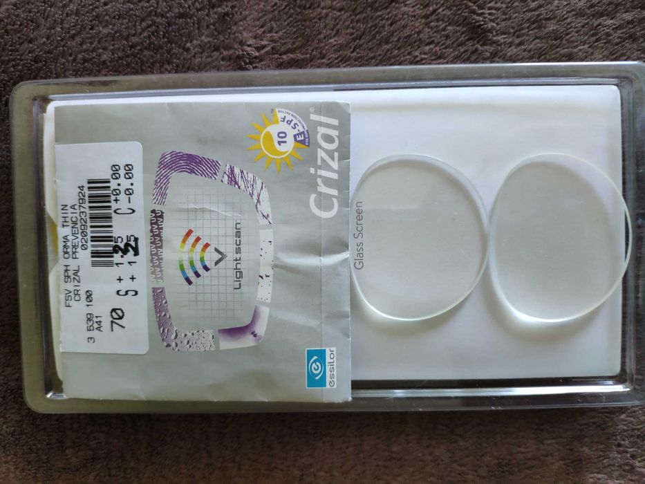 Vand lentile ochelari marca Essilor, noi