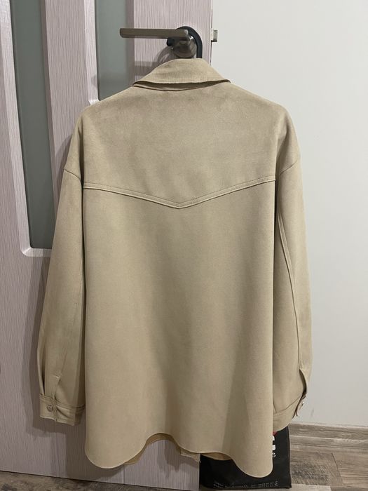 Велурено яке от Зара