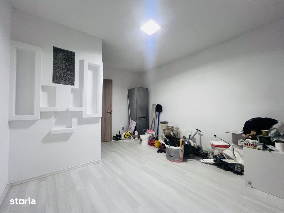 Garsoniera, 21 mp utili, renovata, etaj 4, zona Sagului - Shopping Ci — fotografia 1