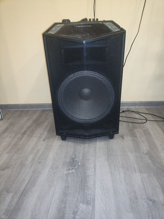 Две преносими блутут колони