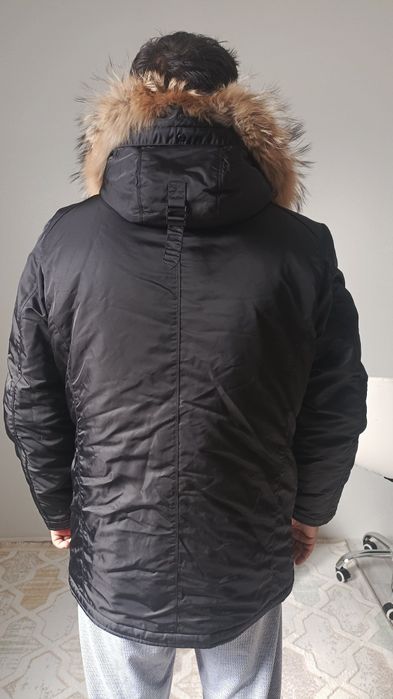 Куртка срочно ну очень теплая