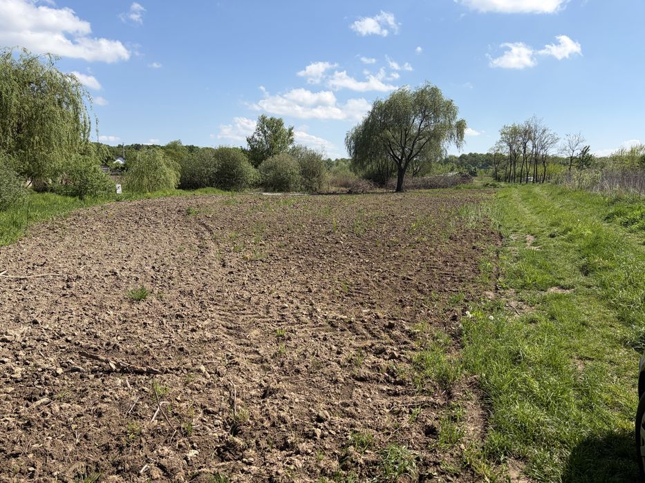 Teren intravilan zona Stejarul - Baisa