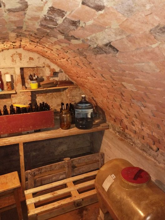 Vand casa cu gradina sau schimb