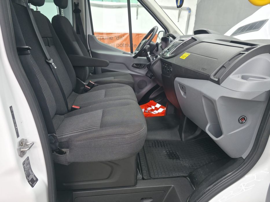 Ford Tranzit 08.2015  9 locuri 2.2 tdci 155 cp L2H2