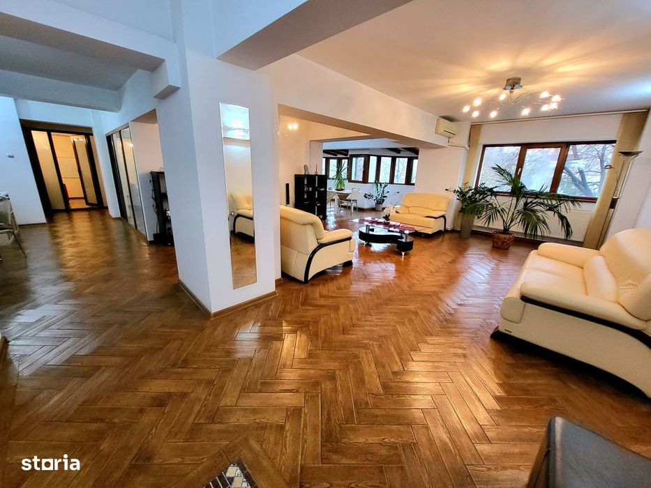 4 camere Centrul Bloc PESCĂRUȘ pret 205000 euro