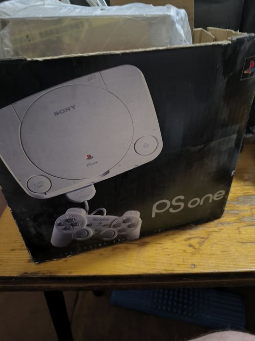 Продам телевизор LG с игровой приставкой в рабочем состоянии диагональ