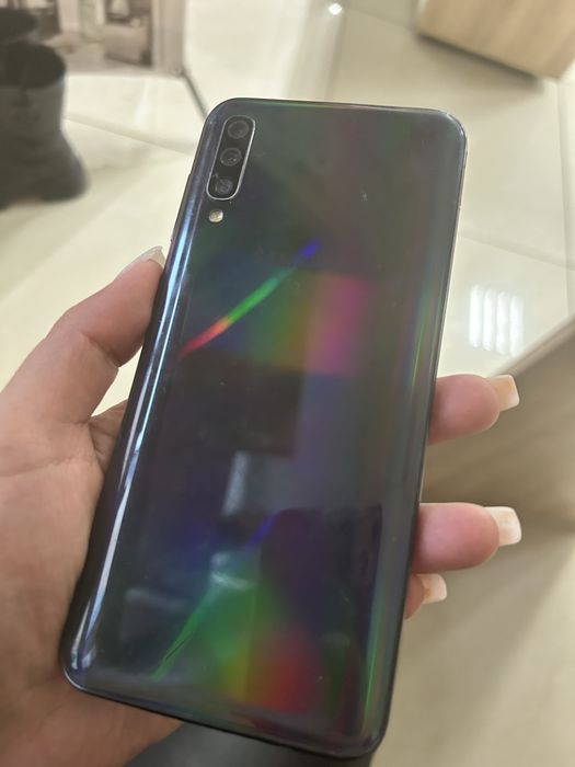 Смартфон А50 в хорошем состоянии