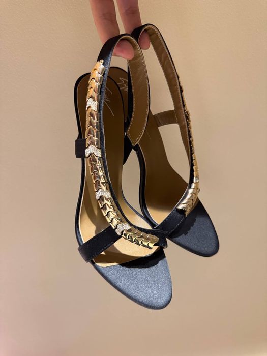 Sandale Giuseppe Zanotti