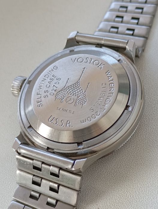 Vostok Amfibia Desert shield series 1