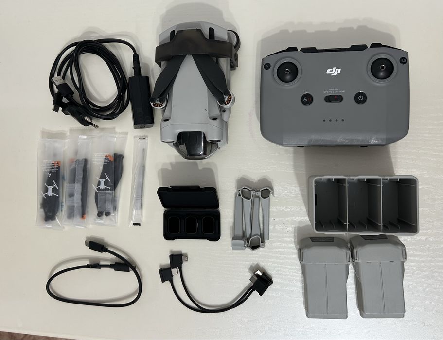 Продам дрон dji mini 3pro fly combo