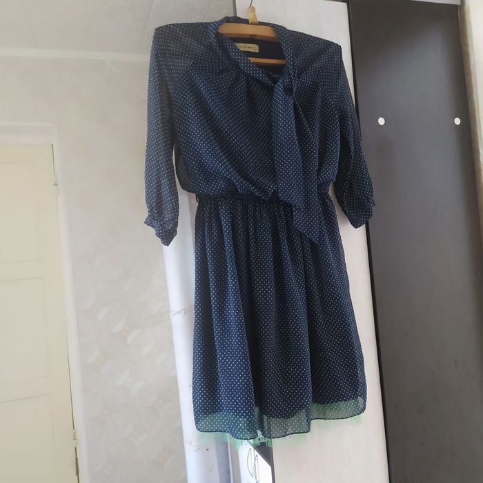 Продам платье новое